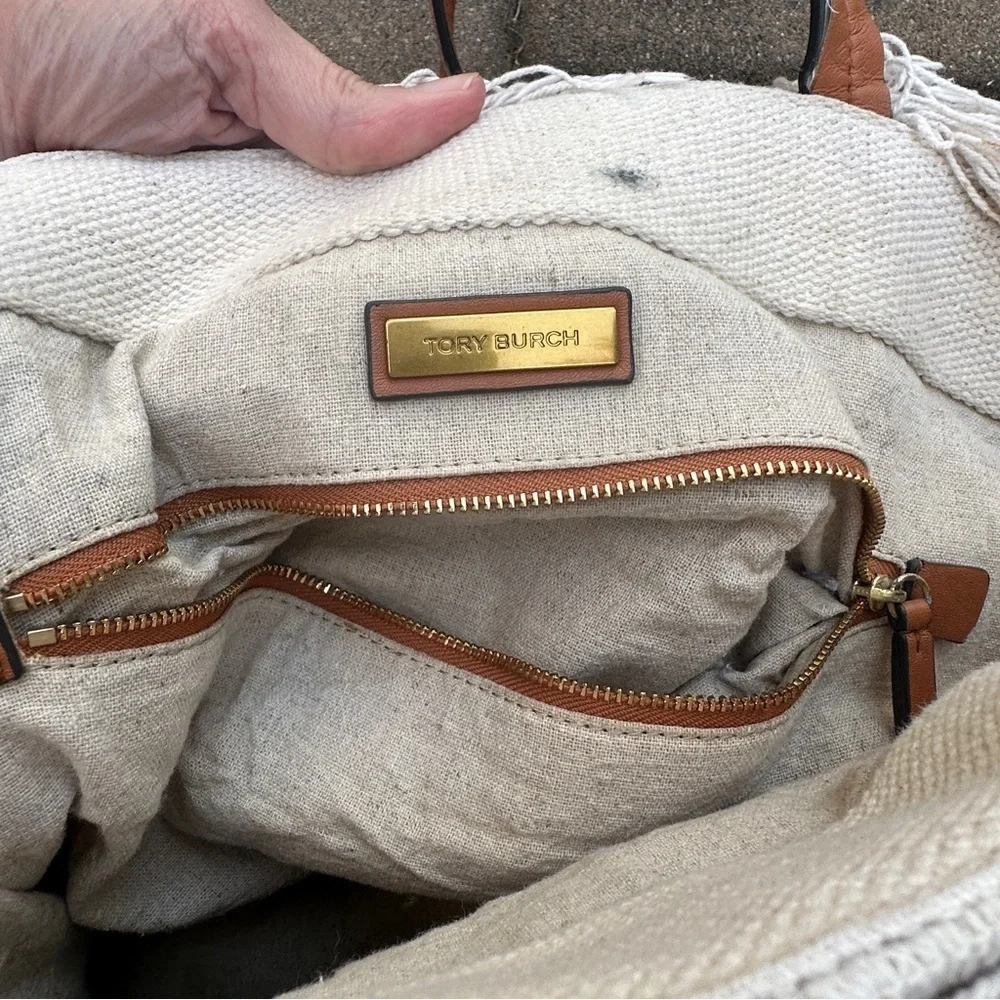 Tory Burch Pom Pom bag